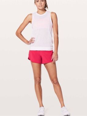 Lululemon Real Quick Short
*Perforated 3.5"
Fuchsia Pink Size 4